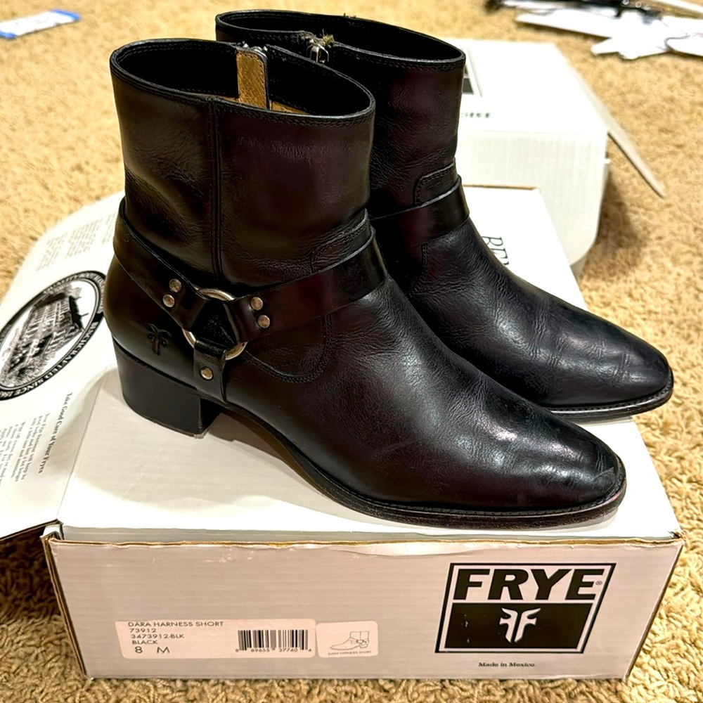 Dara harness boot